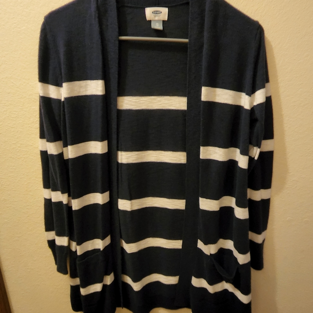 OLD NAVY SWEATER